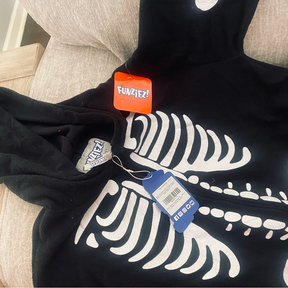 FUNZIEZ Slim Fit Adult Onesie - Animal Halloween Costume - Plush Fruit One Piece - Picture 16 of 16